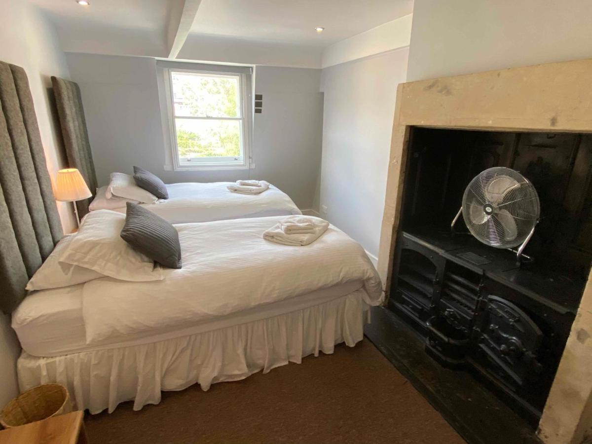 Bath Roof Terrace Apartment, City Centre, Sleeps Up To 8 ภายนอก รูปภาพ